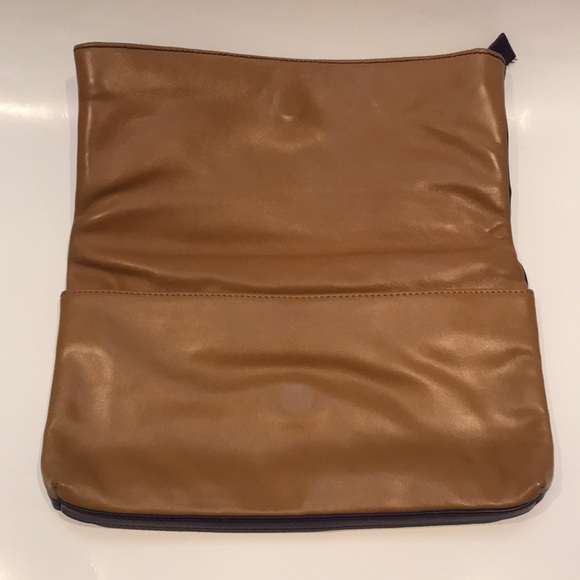 Guess by Marciano purse clutch - Picture 2 of 5